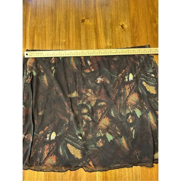 PRETTY LITTLE THING Plus Multi Printed Lettuce Hem Mesh Bodycon Skirt Size 26 - Picture 7 of 8